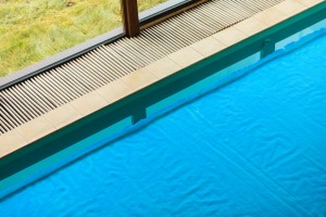 Installing and Maintaining an Energy-Efficient Pool - bhgrelife.com