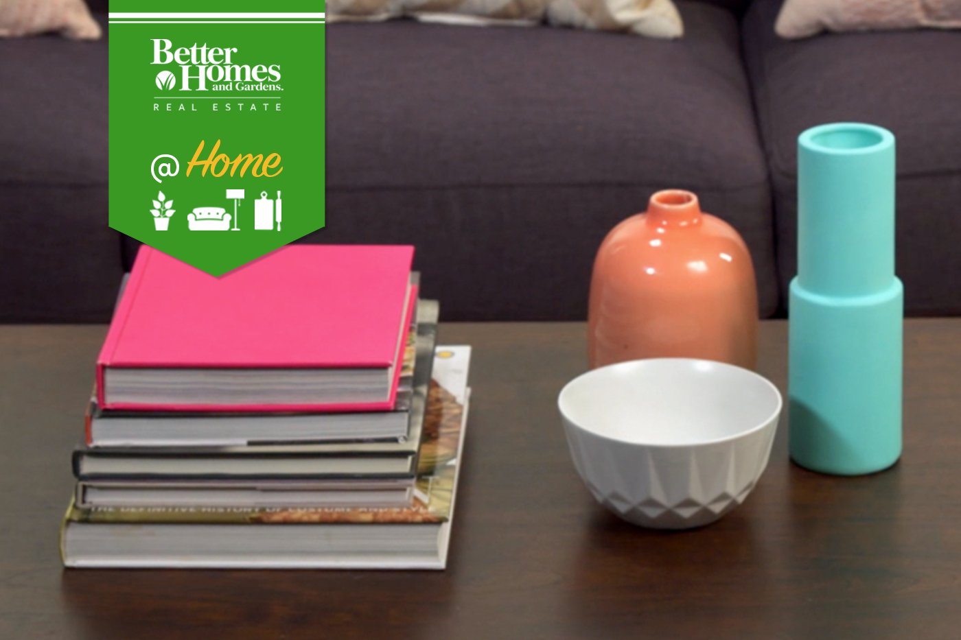 Bhgrelife.com - Five Ways to Decorate a Coffee Table