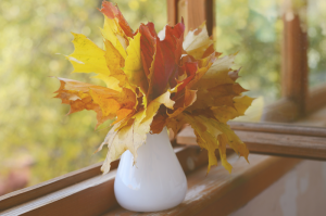 bhgrelife.com - Cozy and Colorful Home Decorations for Fall